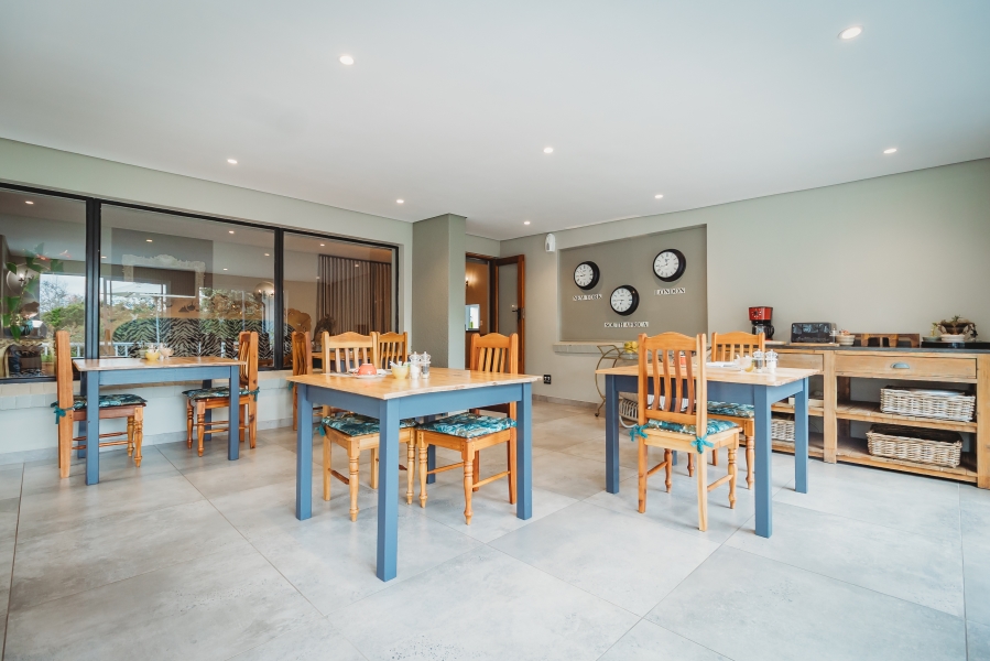6 Bedroom Property for Sale in Heatherlands Western Cape